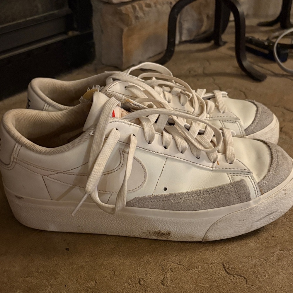 Nike Blazer Sneakers